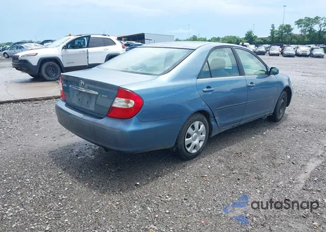 2003 Toyota Camry Le z USA, uszkodzony, nr VIN 4T1BE32K73U677632